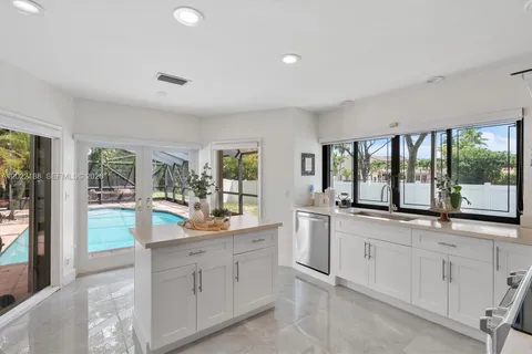 $899,000 | 1001 Southwest 93rd Avenue, Plantation, FL 33324