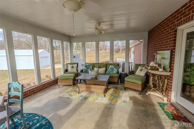 $885,000 | 10840 Breeden Drive, Rolla, MO 65401