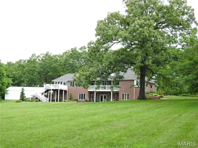 $885,000 | 10840 Breeden Drive, Rolla, MO 65401