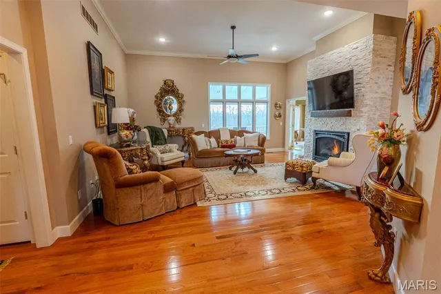 $885,000 | 10840 Breeden Drive, Rolla, MO 65401