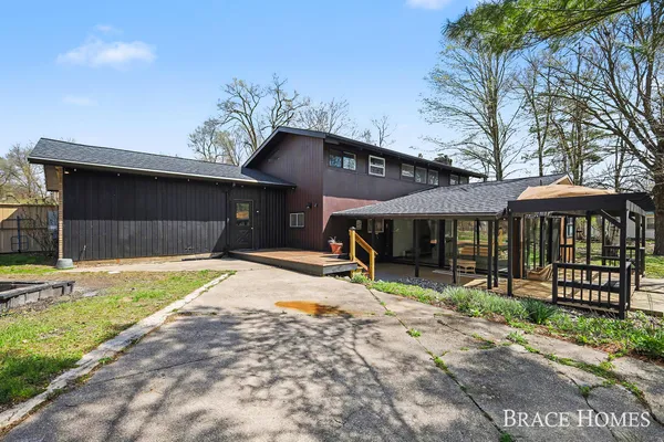 $499,900 | 249 Thurman Street, Belding, MI 48809
