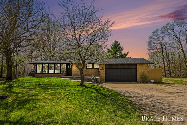 $499,900 | 249 Thurman Street, Belding, MI 48809