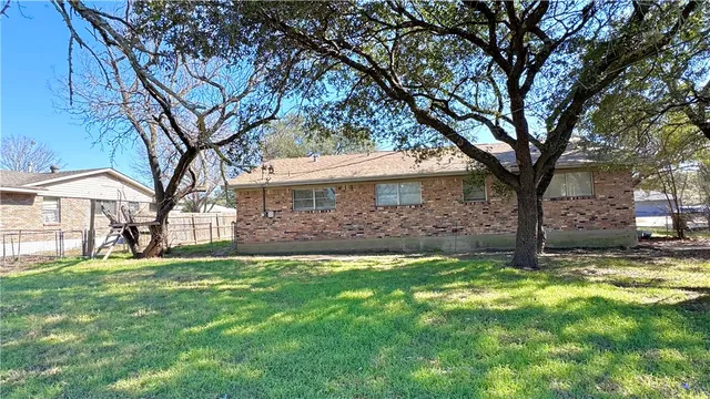 $215,000 | 404 Madeline Drive, Bryan, TX 77802