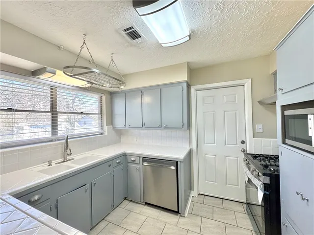 $215,000 | 404 Madeline Drive, Bryan, TX 77802