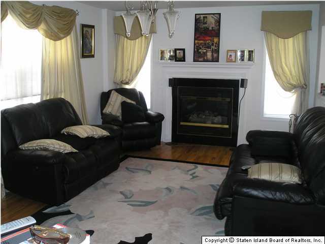 183 Sinclair Avenue Staten Island, NY 10312 - Photo 3 of 7 Additional Photo