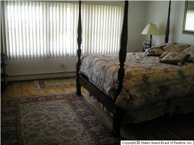 183 Sinclair Avenue Staten Island, NY 10312 - Photo 6 of 7 Additional Photo