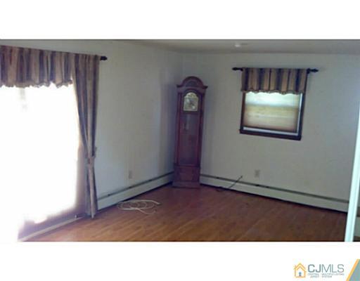 96 Calvert Avenue East Edison, NJ 08820 - Photo 8 of 9 Gallery Image 8