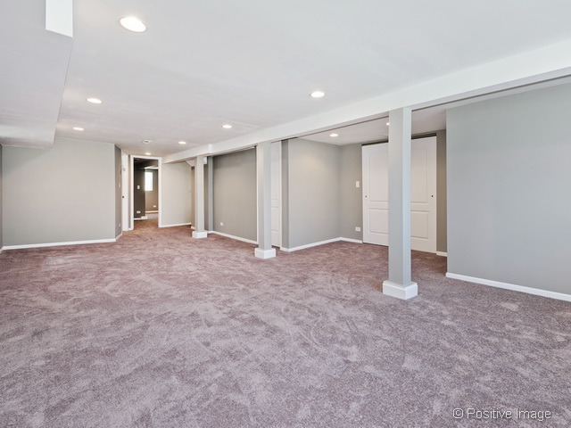 2910 North Long Avenue Chicago, IL 60641 - Photo 19 of 23