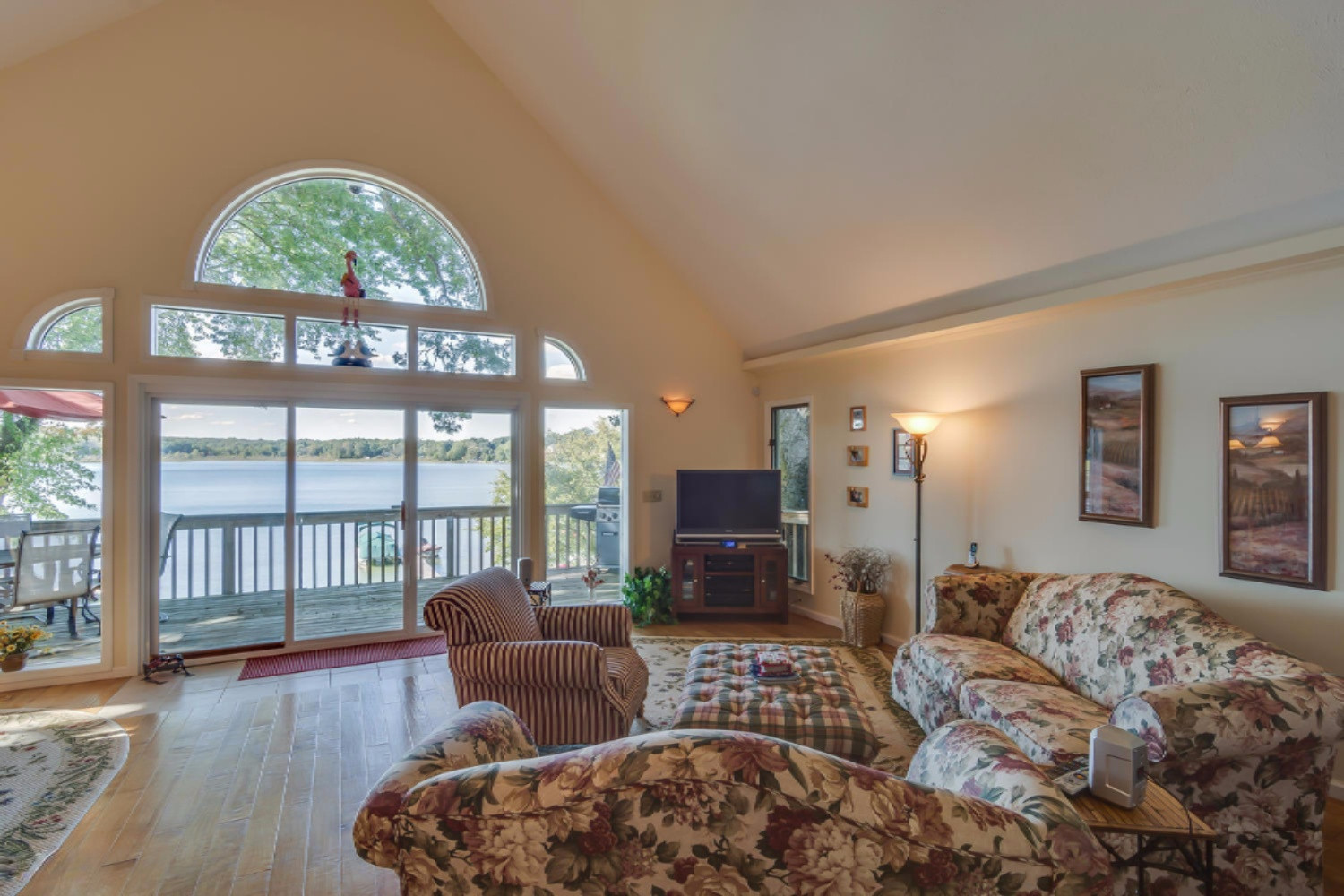 13252 Spence Road Three Rivers, MI 49093 - Photo 17 of 51 Family Room