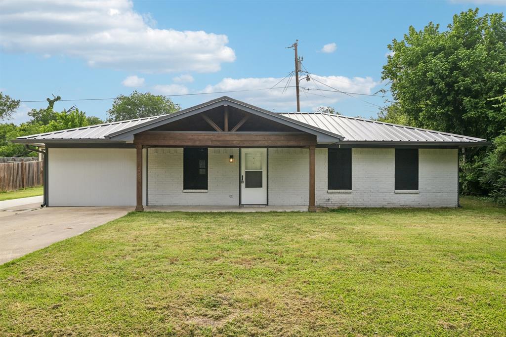 511 North Commerce Street Kemp, TX 75143 - Photo 1 of 35
