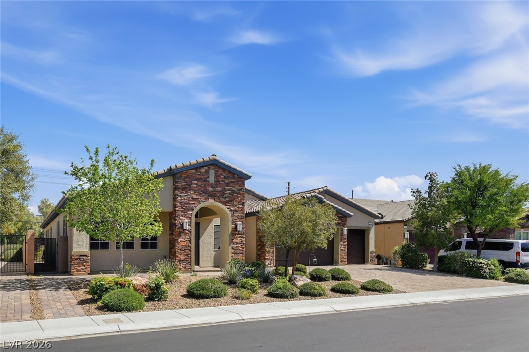 7084 Appaloosa Ridge Street Las Vegas, NV 89131 - Photo 3 of 69