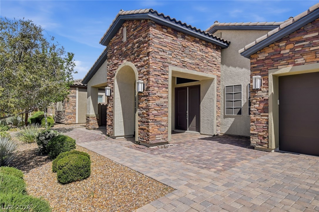 7084 Appaloosa Ridge Street Las Vegas, NV 89131 - Photo 5 of 69