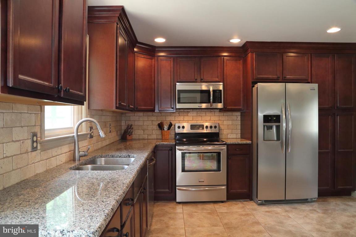 680 Reinholds Road Denver, PA 17517 - Photo 6 of 26 Gallery Image 6