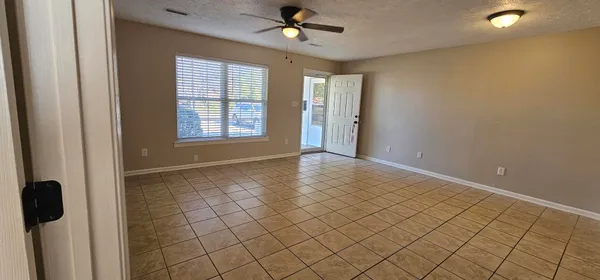 $1,295 | 811 17th Avenue, Conway, SC 29526