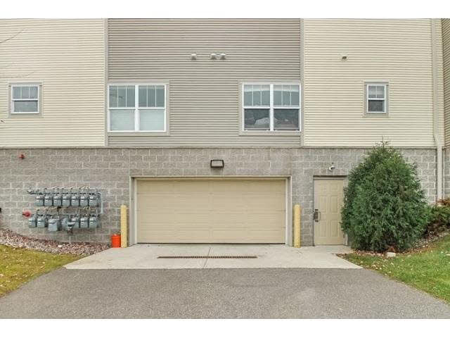 1256 County Rd D East, Unit 102 Maplewood, MN 55109 - Photo 16 of 18 Gallery Image 16