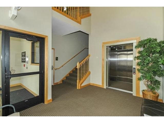 1256 County Rd D East, Unit 102 Maplewood, MN 55109 - Photo 7 of 18 Gallery Image 7