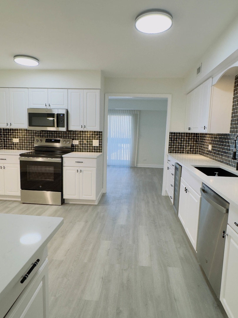 1671 Mission Hills Road, Unit 201 Northbrook, IL 60062 - Photo 19 of 25