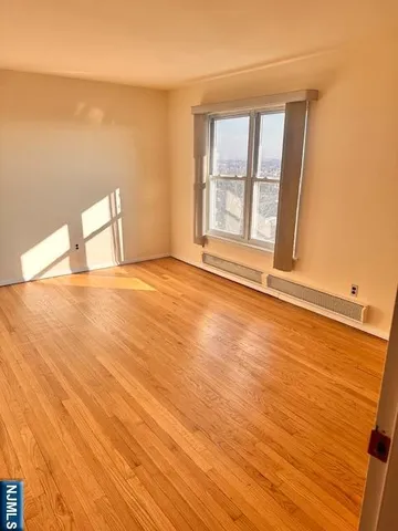 $1,750 | 476 Harrison Avenue, Unit C1, Lodi, NJ 07644