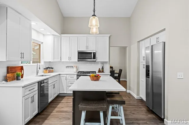 $490,000 | 1329 Westbrooke Terrace Drive, Ballwin, MO 63021