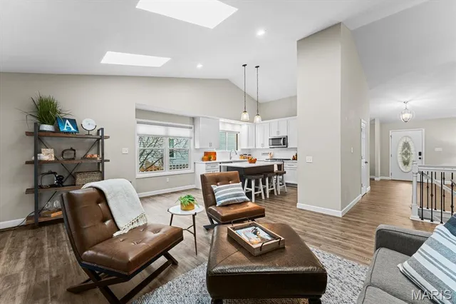 $490,000 | 1329 Westbrooke Terrace Drive, Ballwin, MO 63021