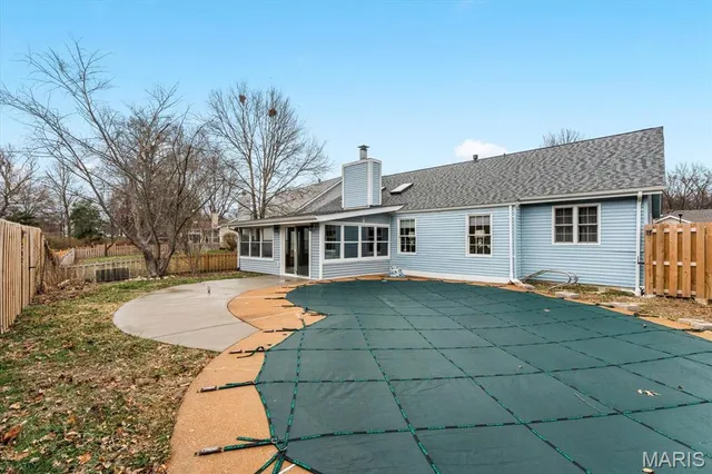 $490,000 | 1329 Westbrooke Terrace Drive, Ballwin, MO 63021