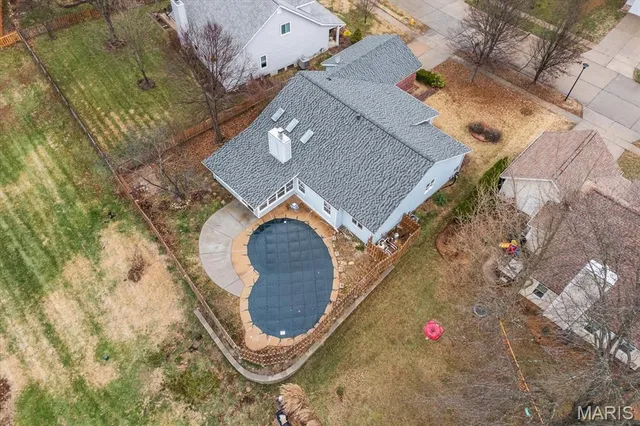 $490,000 | 1329 Westbrooke Terrace Drive, Ballwin, MO 63021