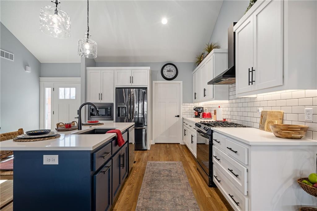 2110 Chateau Place Raymore, MO 64083 - Photo 6 of 28