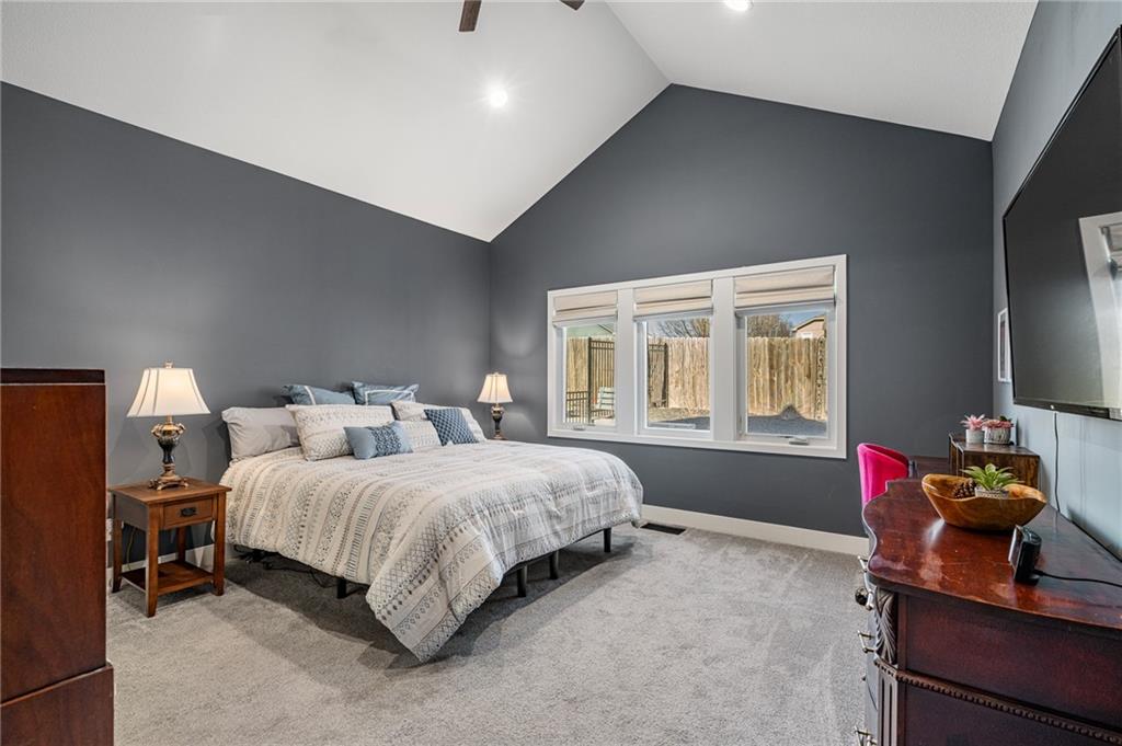 2110 Chateau Place Raymore, MO 64083 - Photo 9 of 28