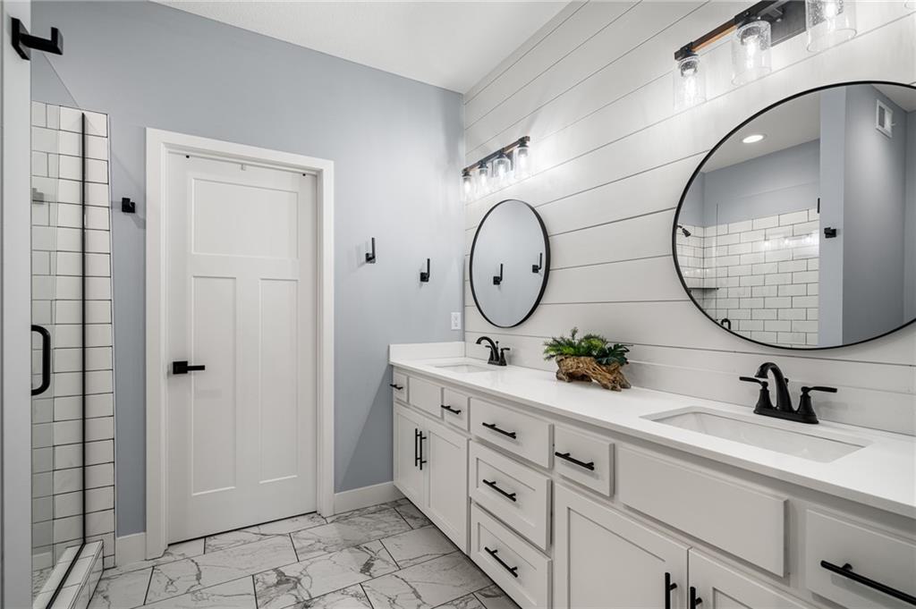 2110 Chateau Place Raymore, MO 64083 - Photo 10 of 28