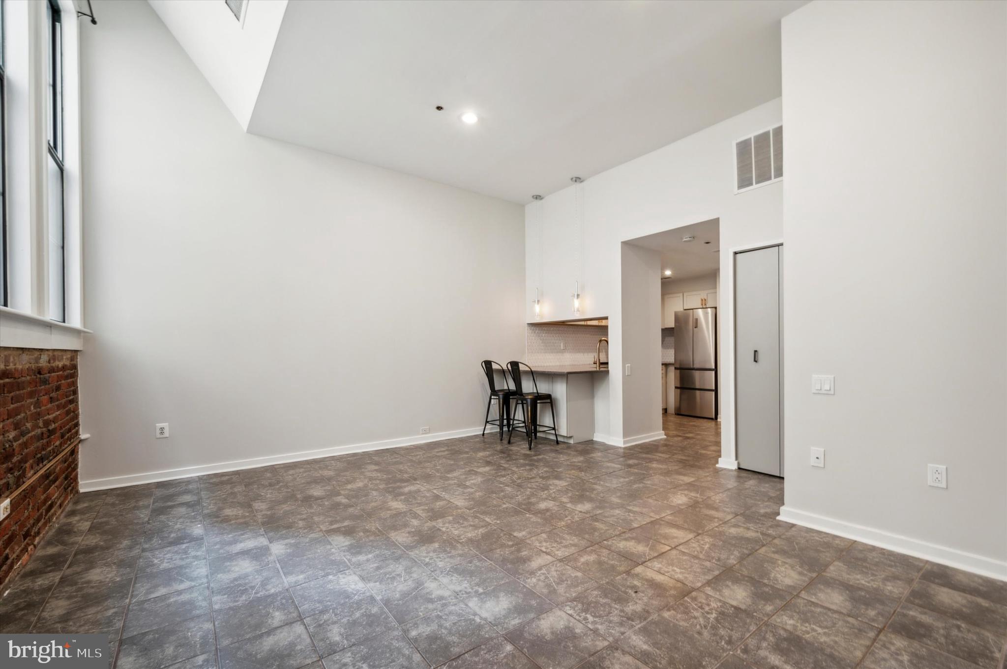 315 New Street, Unit 104 Philadelphia, PA 19106 - Photo 11 of 21