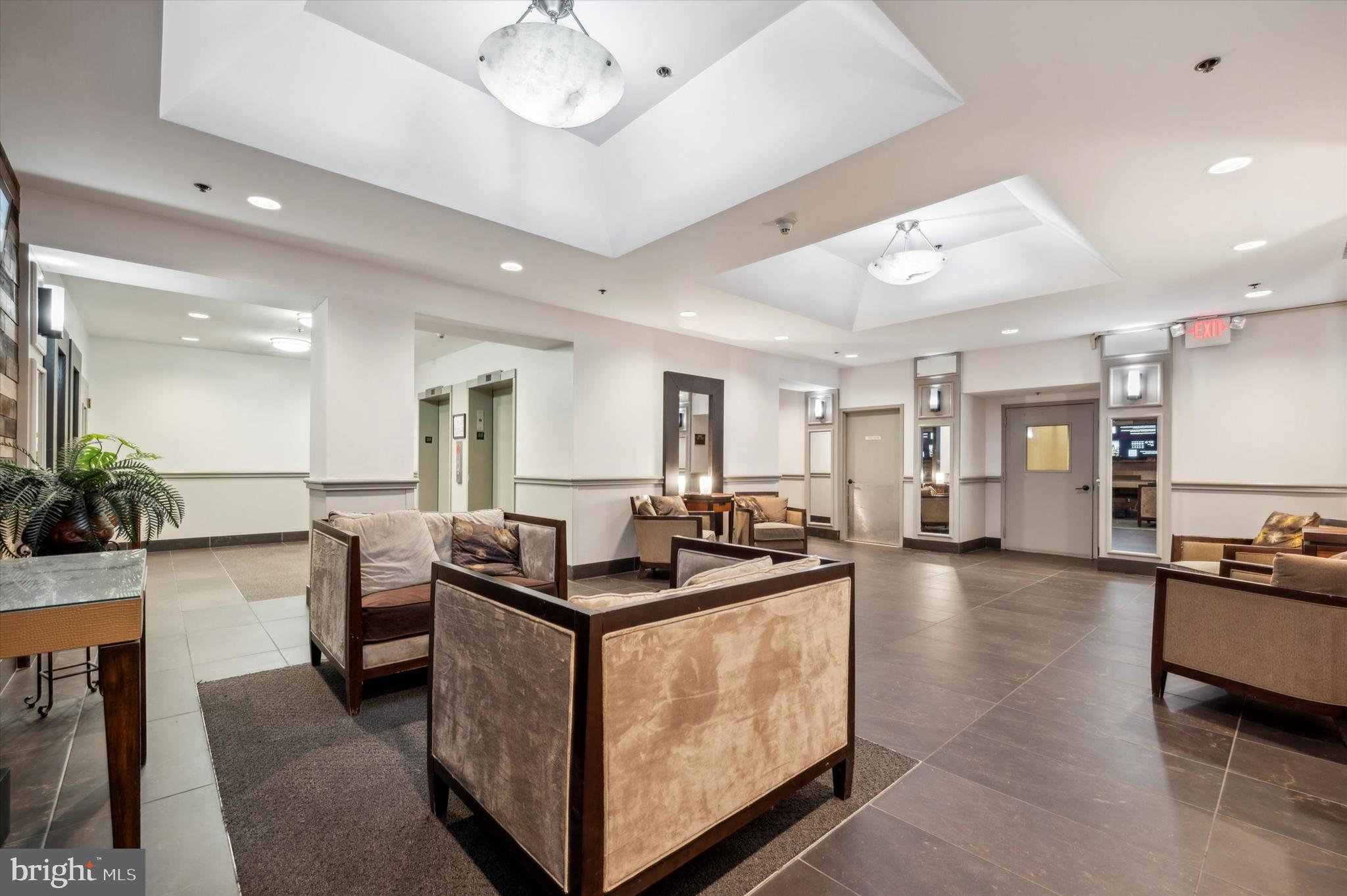 315 New Street, Unit 104 Philadelphia, PA 19106 - Photo 18 of 21