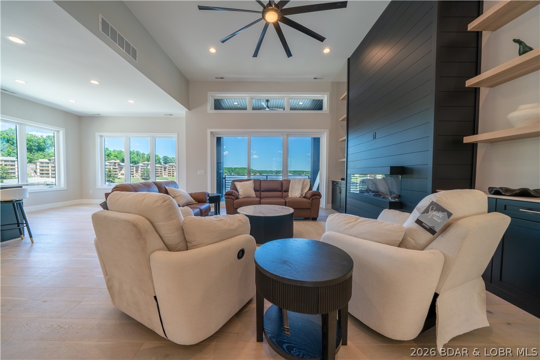 439 Red Bud Road Lake Ozark, MO 65049 - Photo 6 of 53 Top Floor Living room