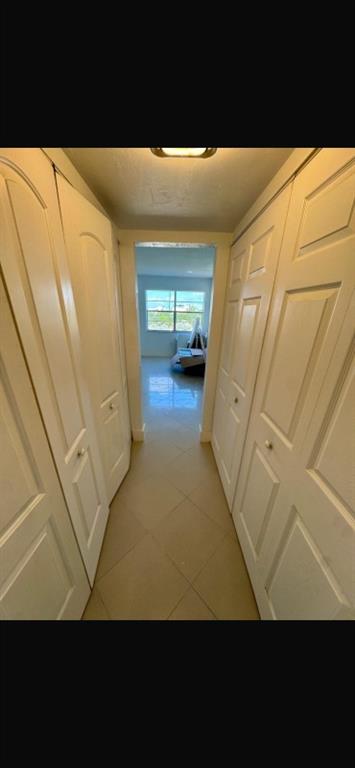 1130 11th Street, Unit 6J Miami Beach, FL 33139 - Photo 3 of 18 a view of a living room