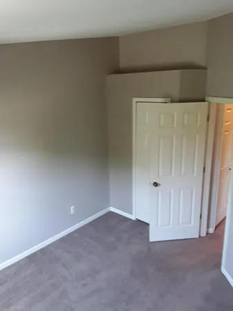 $1,900 | 38640 Evonshire, Farmington Hills, MI 48331