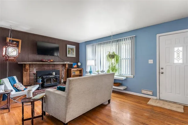 $278,000 | 6720 Hadley Lane, Overland Park, KS 66204