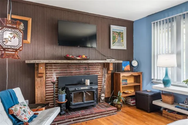 $278,000 | 6720 Hadley Lane, Overland Park, KS 66204