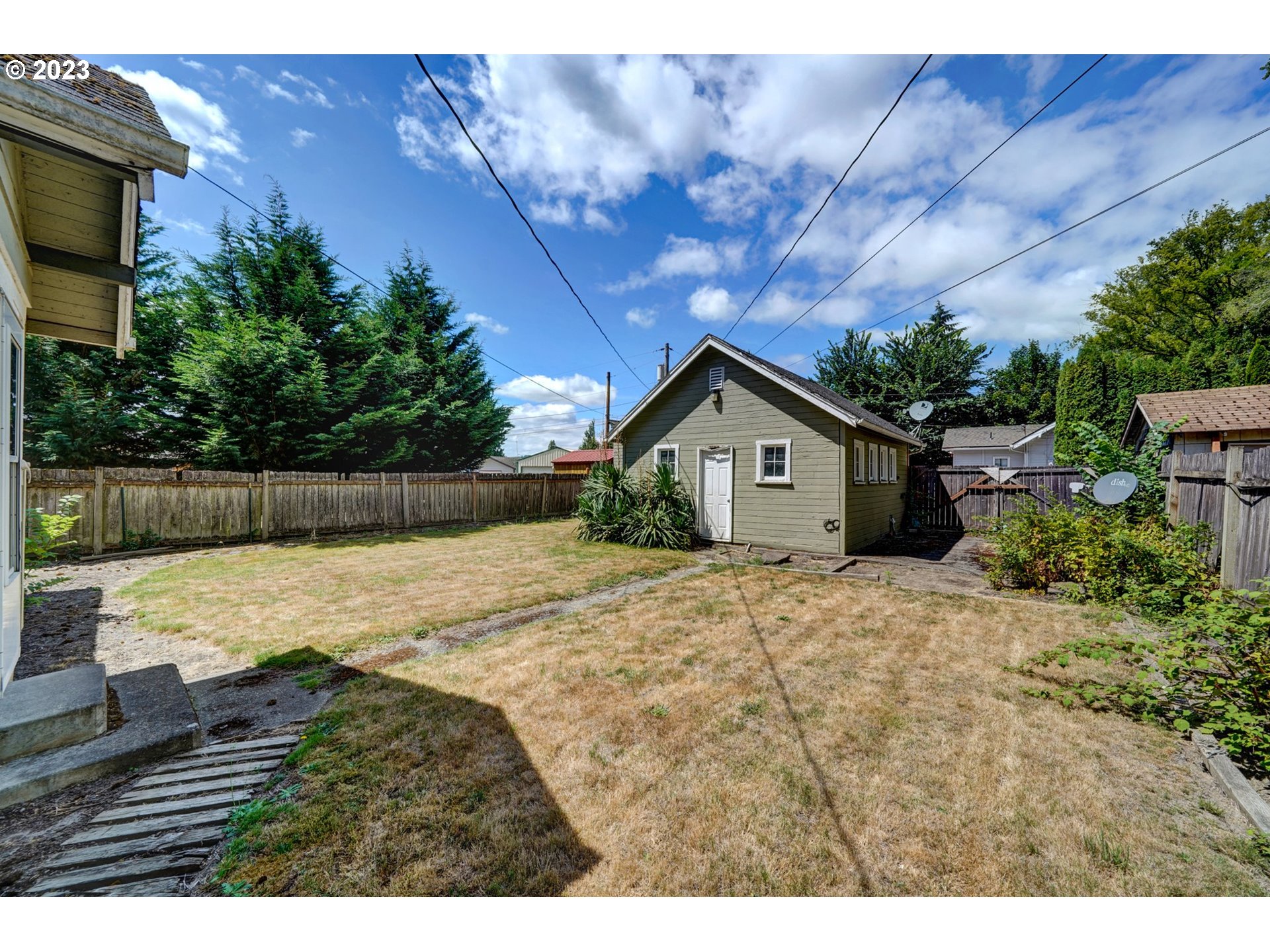 661 18th Avenue Longview, WA 98632 - Photo 35 of 39 a view of backyard and tree