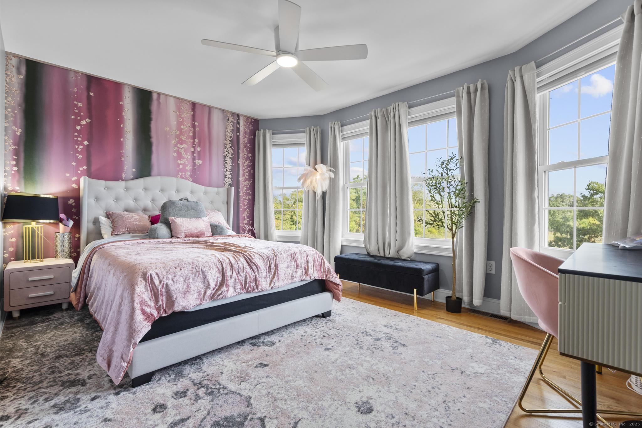 44 Meadow View Road New Haven, CT 06512 - Photo 31 of 40