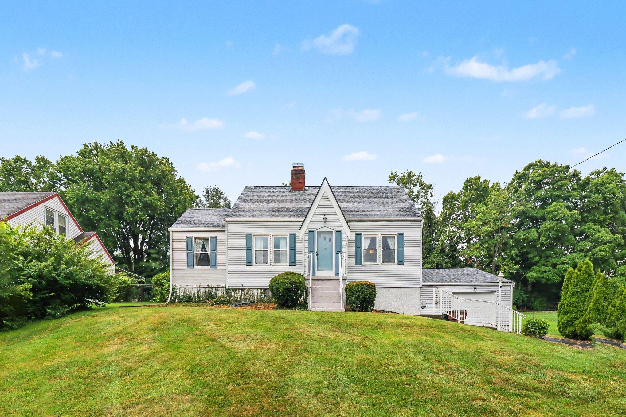 5842 Ripple Creek Road Newport, KY 41076 - Photo 1 of 26 001_file_1235