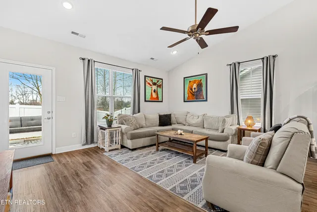 $305,000 | 411 Toronto Lane, Knoxville, TN 37918