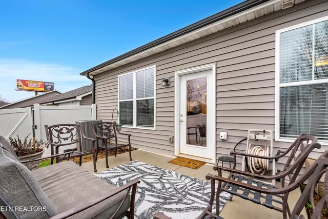 $305,000 | 411 Toronto Lane, Knoxville, TN 37918