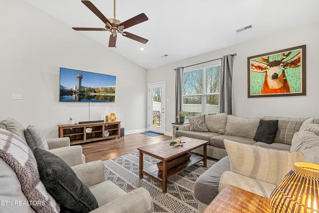 $305,000 | 411 Toronto Lane, Knoxville, TN 37918