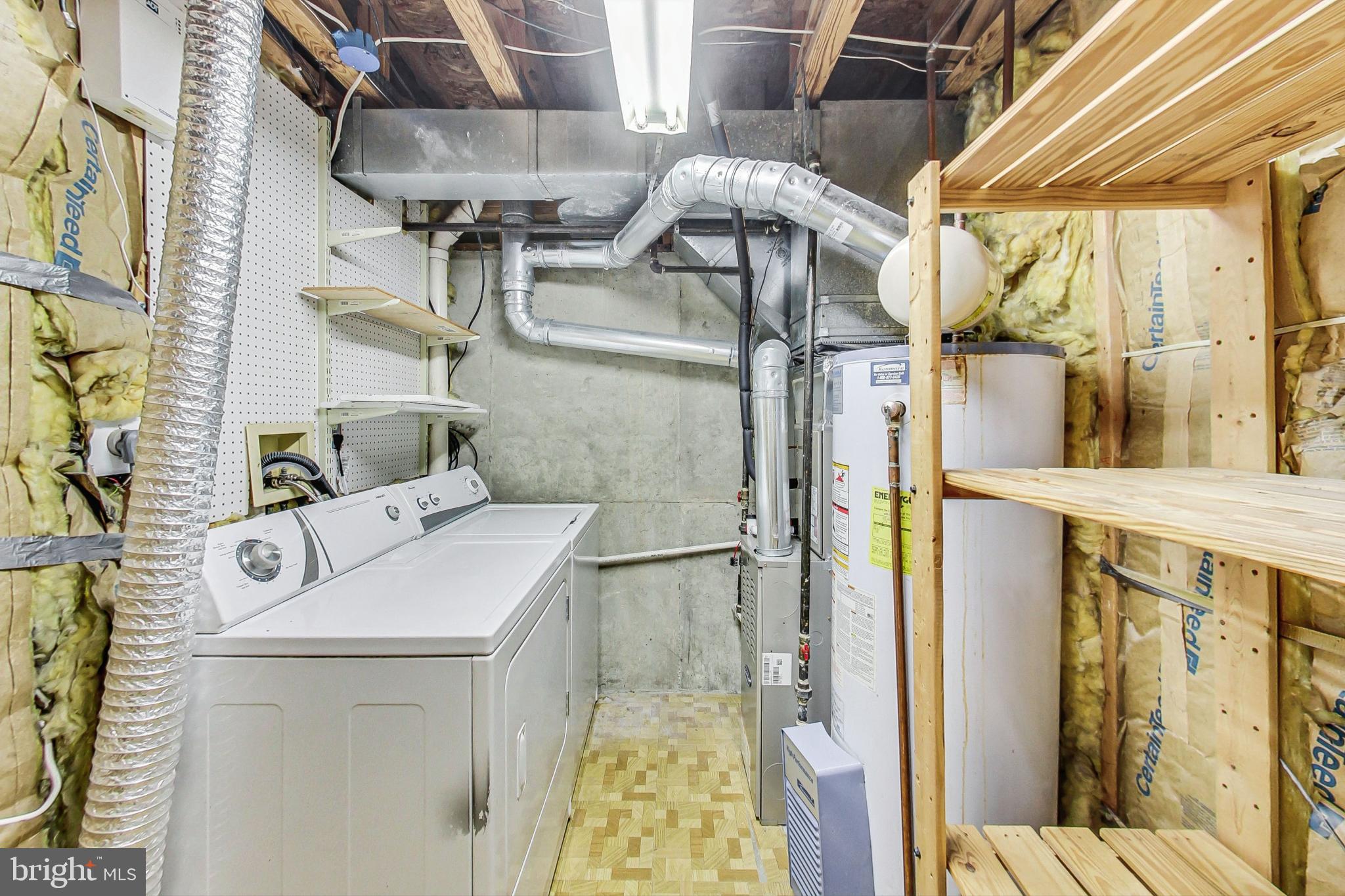 6119 Baldridge Circle Frederick, MD 21701 - Photo 37 of 43 a utility room with dryer and washer