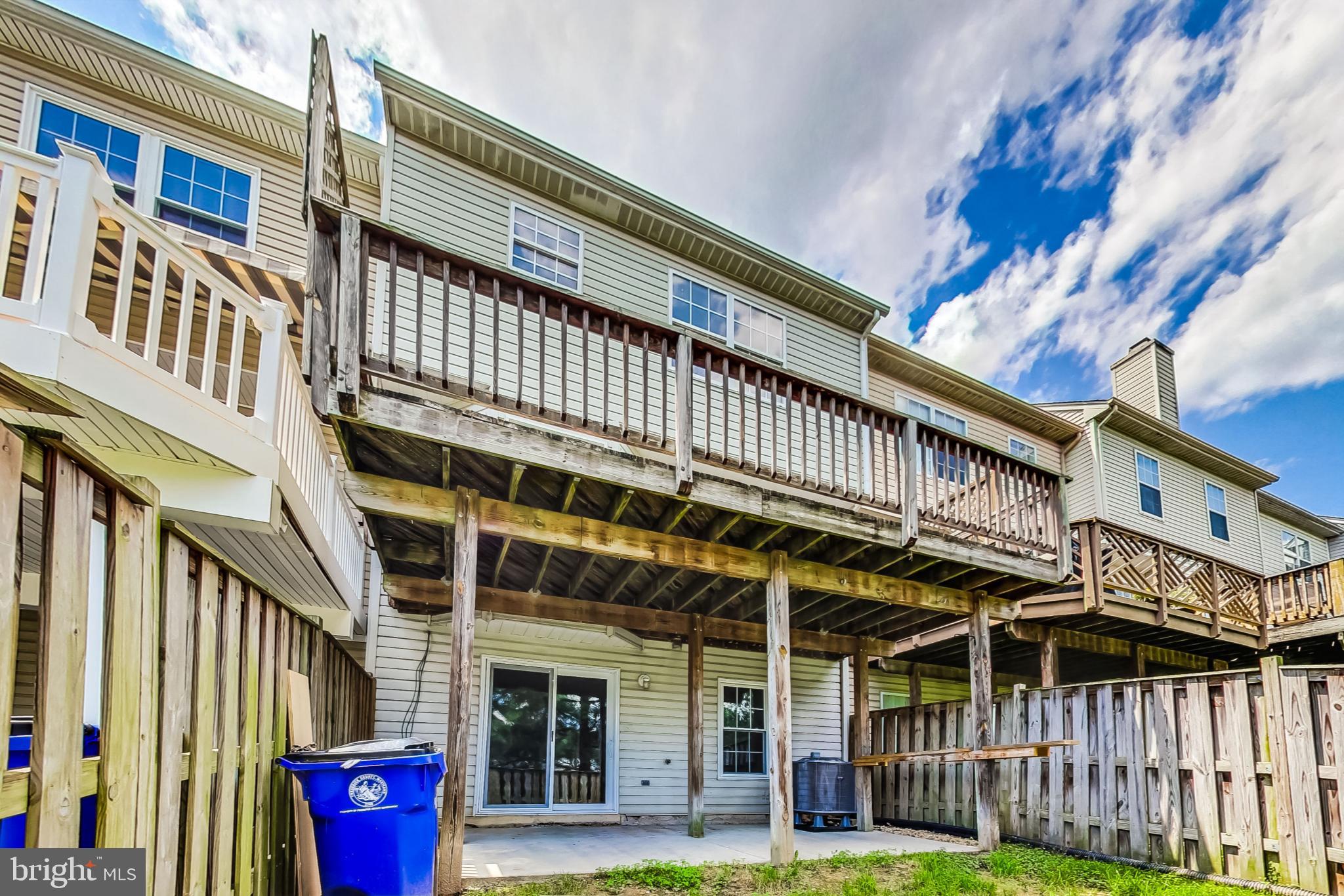 6119 Baldridge Circle Frederick, MD 21701 - Photo 38 of 43 a view of a building with a porch