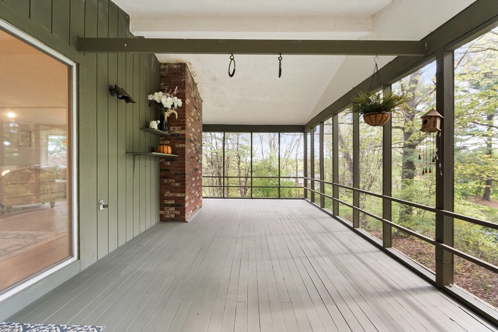 86 Framingham Road Southborough, MA 01772 - Photo 32 of 36