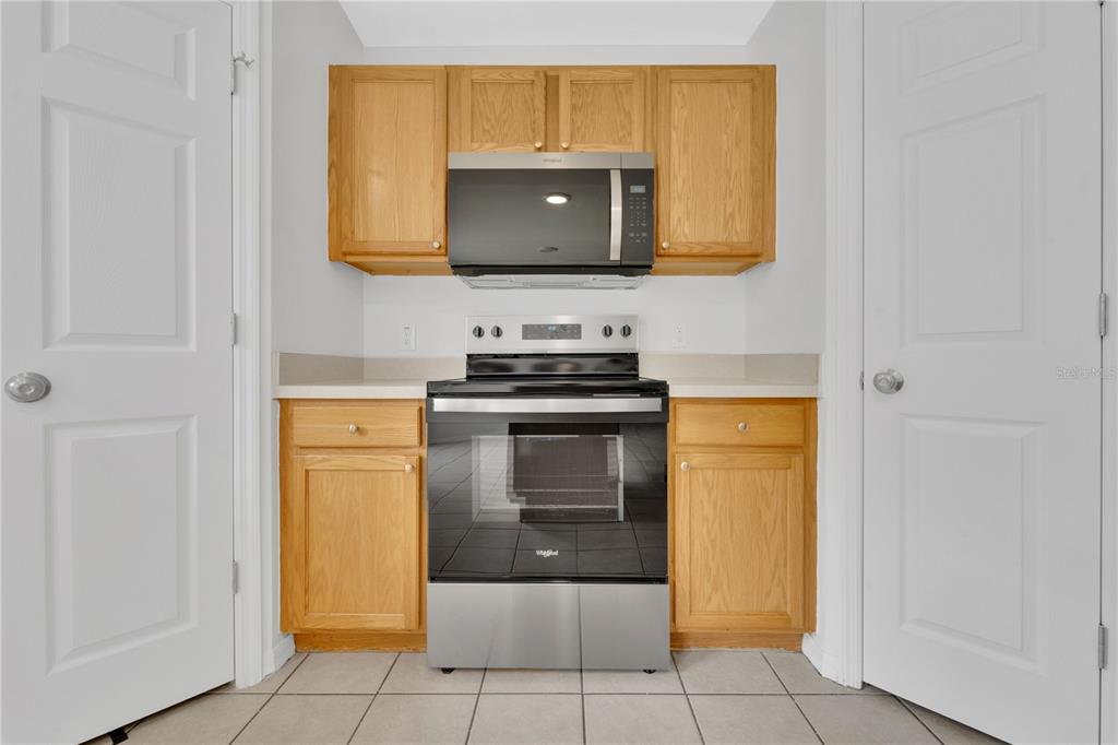30131 Rattana Court Wesley Chapel, FL 33545 - Photo 10 of 27