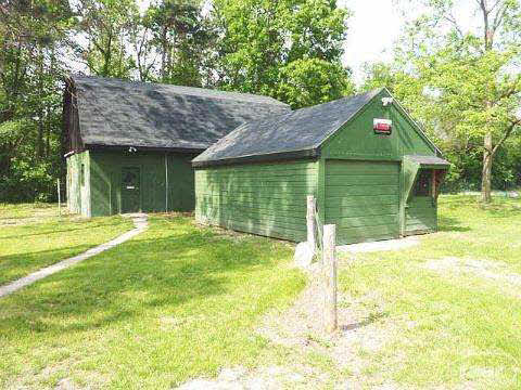 9099 Bennett Lake Road Fenton, MI 48430 - Photo 2 of 11 20144469-1.JPG