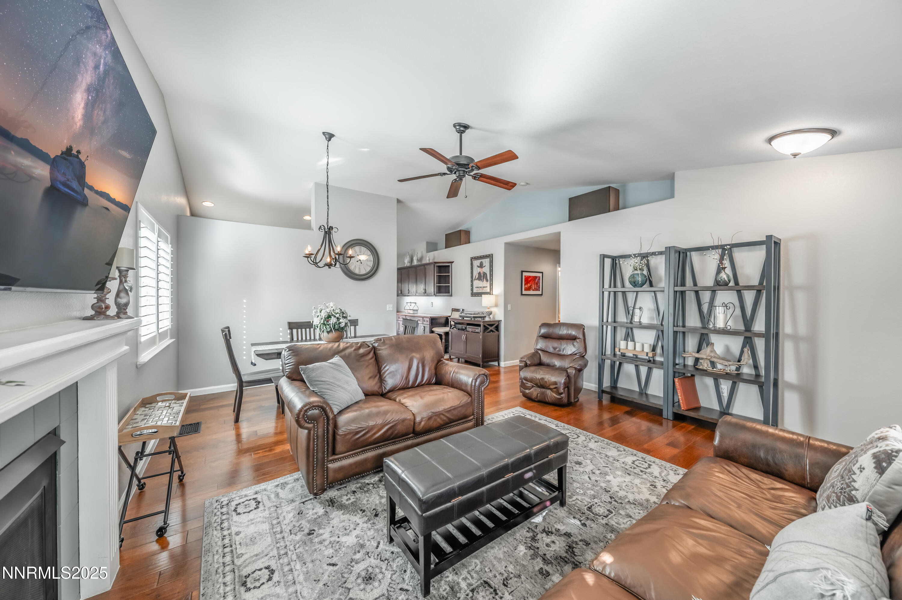 45 Green Spring Court Reno, NV 89511 - Photo 9 of 43 g-1025