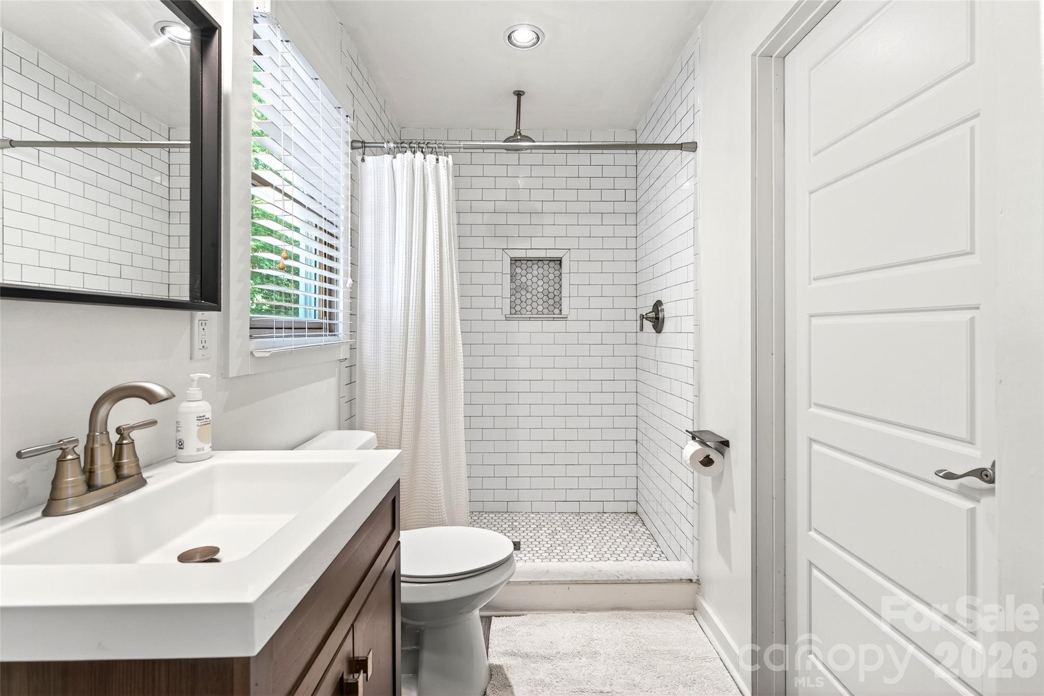 8032 Buck Creek Road Marion, NC 28752 - Photo 12 of 37