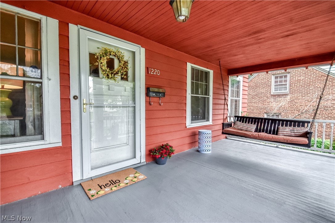 1220 Yellowstone Road Cleveland Heights, OH 44121 - Photo 2 of 34